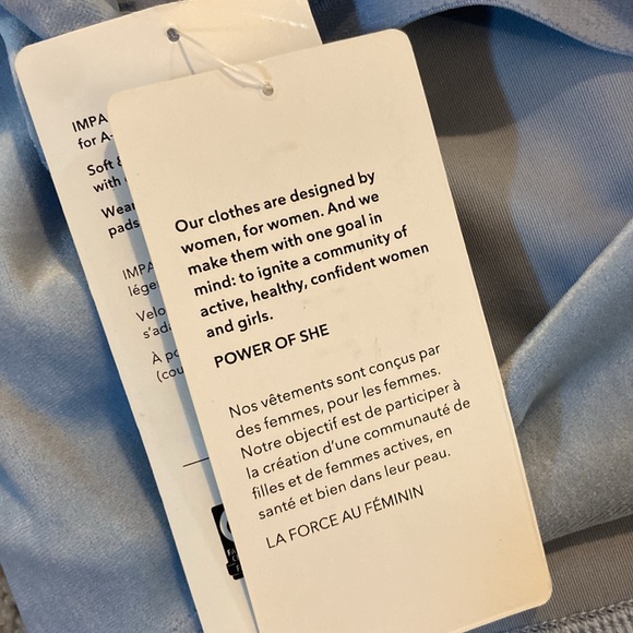 Athleta velvet cut out crop. S (A-C cups) - Picture 5 of 12